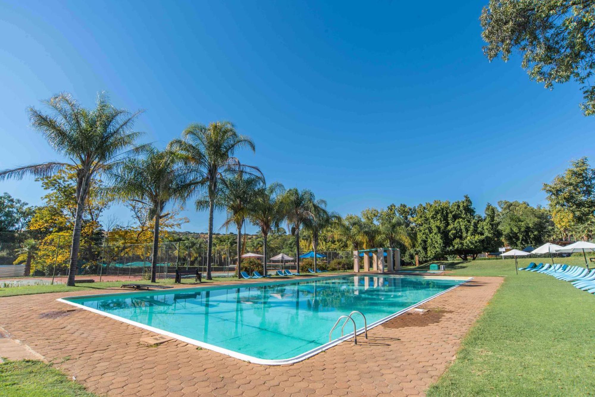 Sparkling Water Hotels & Spa Rustenburg Esterno foto